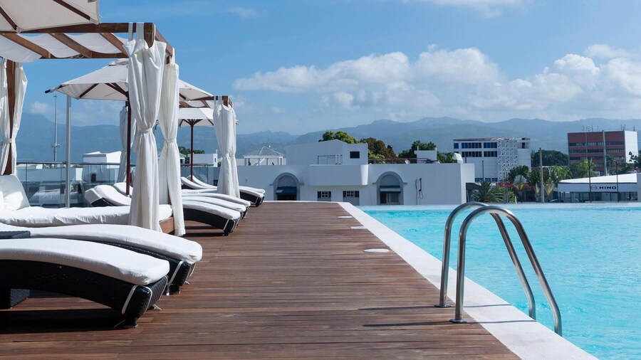 Hodelpa Gran Almirante Hotel & Casino