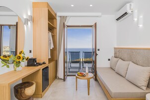 Ropa de cama de alta calidad y minibar