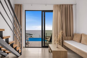 Ropa de cama de alta calidad y minibar 