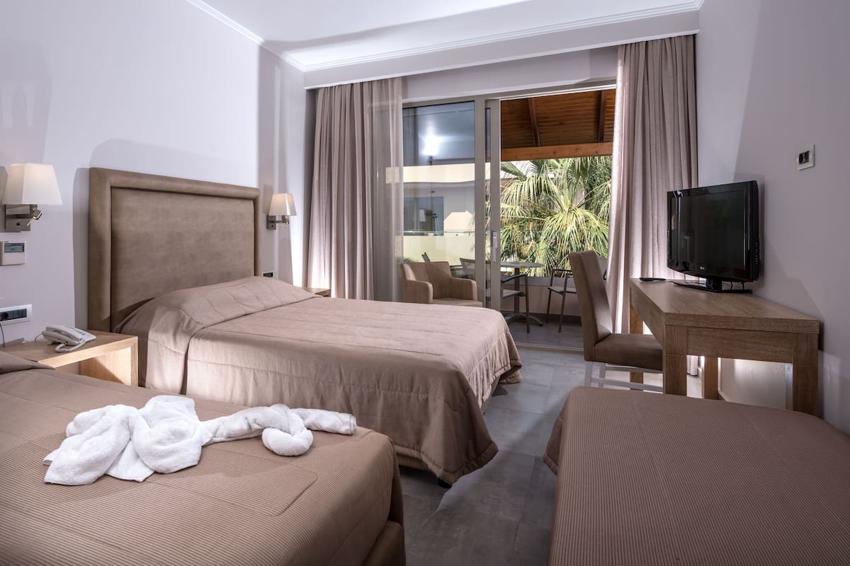 Family Room, 1 Bedroom | View from room