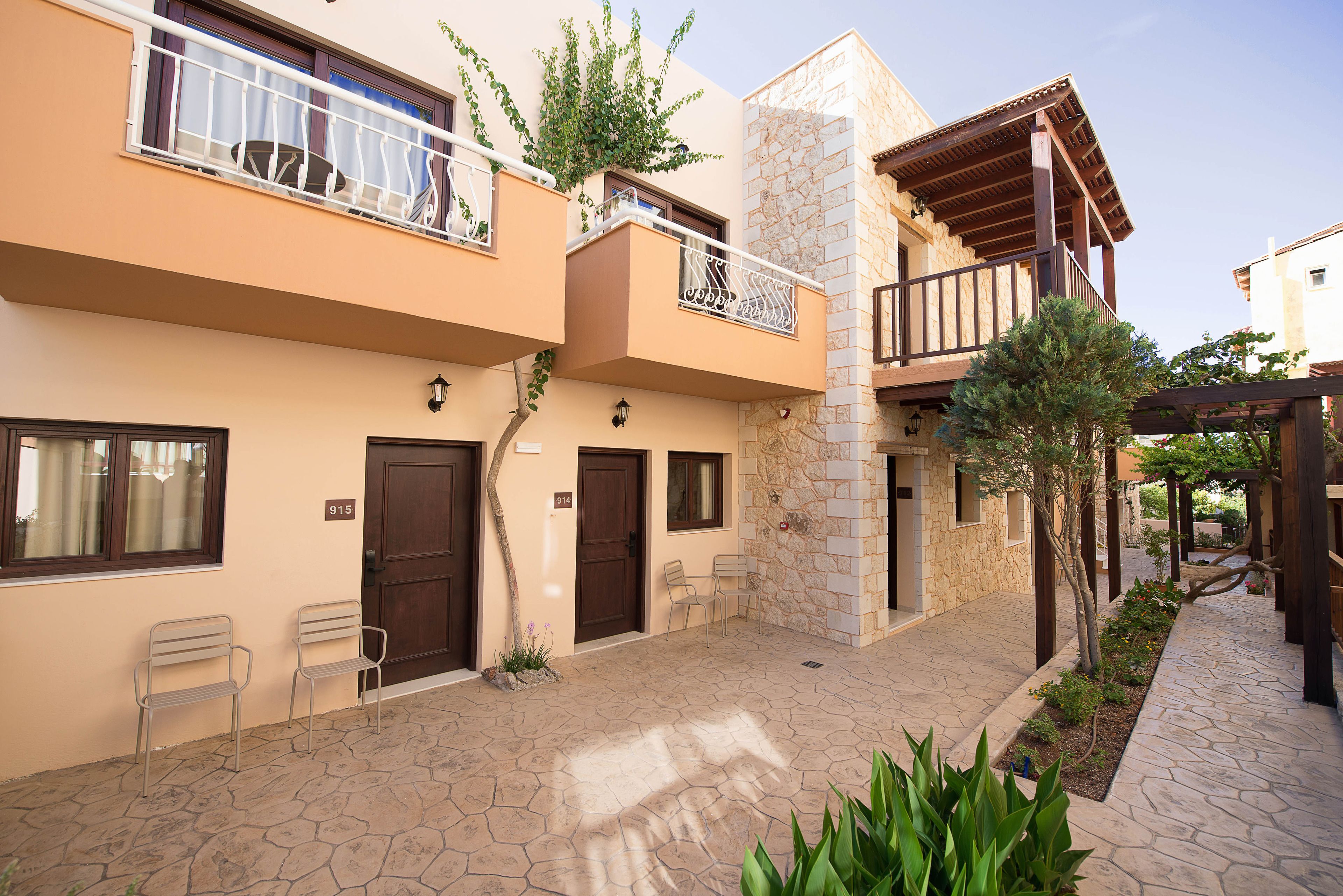 Cactus Beach Hotel, Hersonissos: Hotel Reviews, Rooms & Prices | Hotels.com