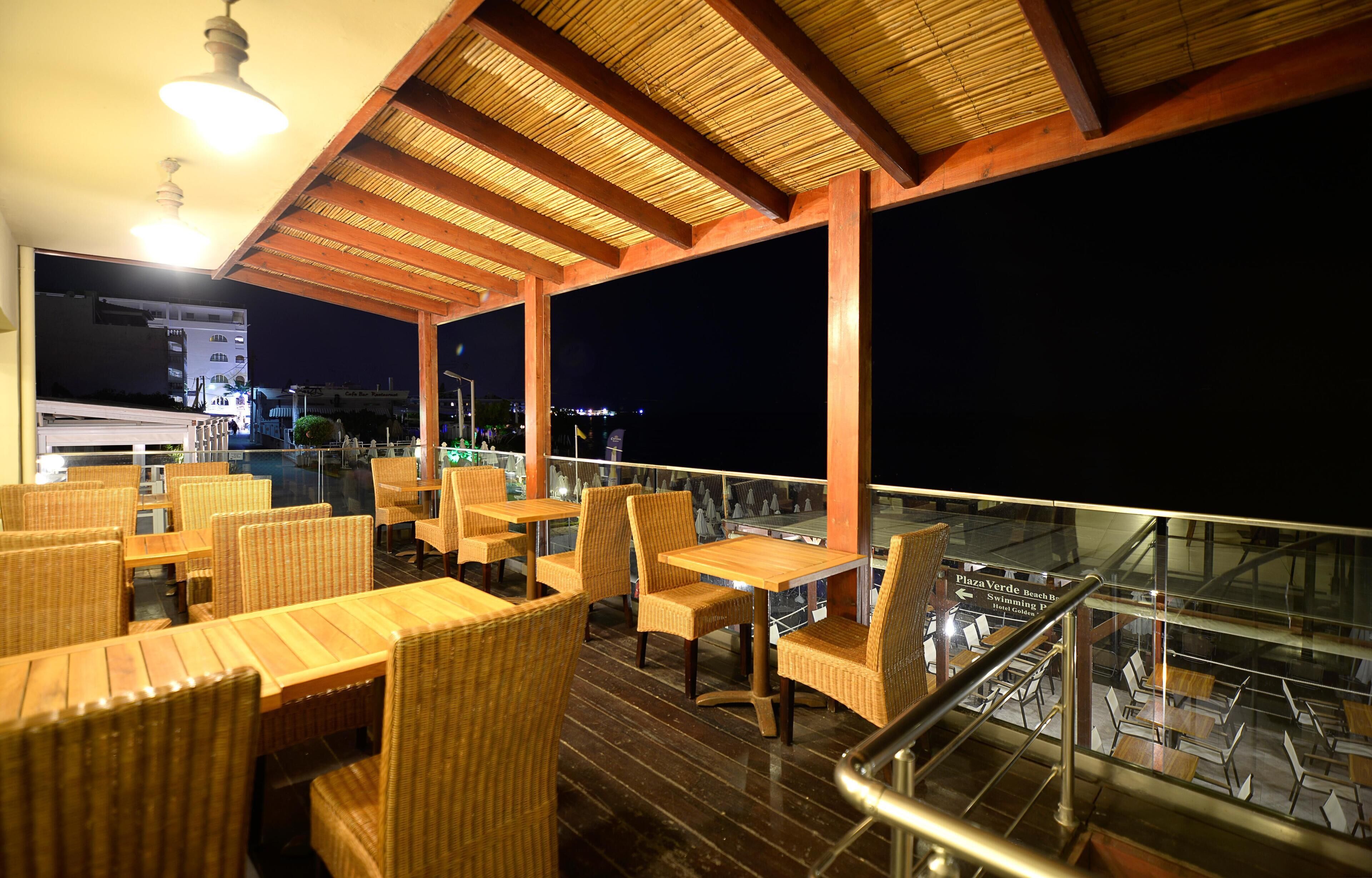 Photo - Golden Beach