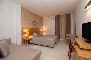 Blackout drapes, free WiFi - Golden Beach Hotel (Hersonissos)