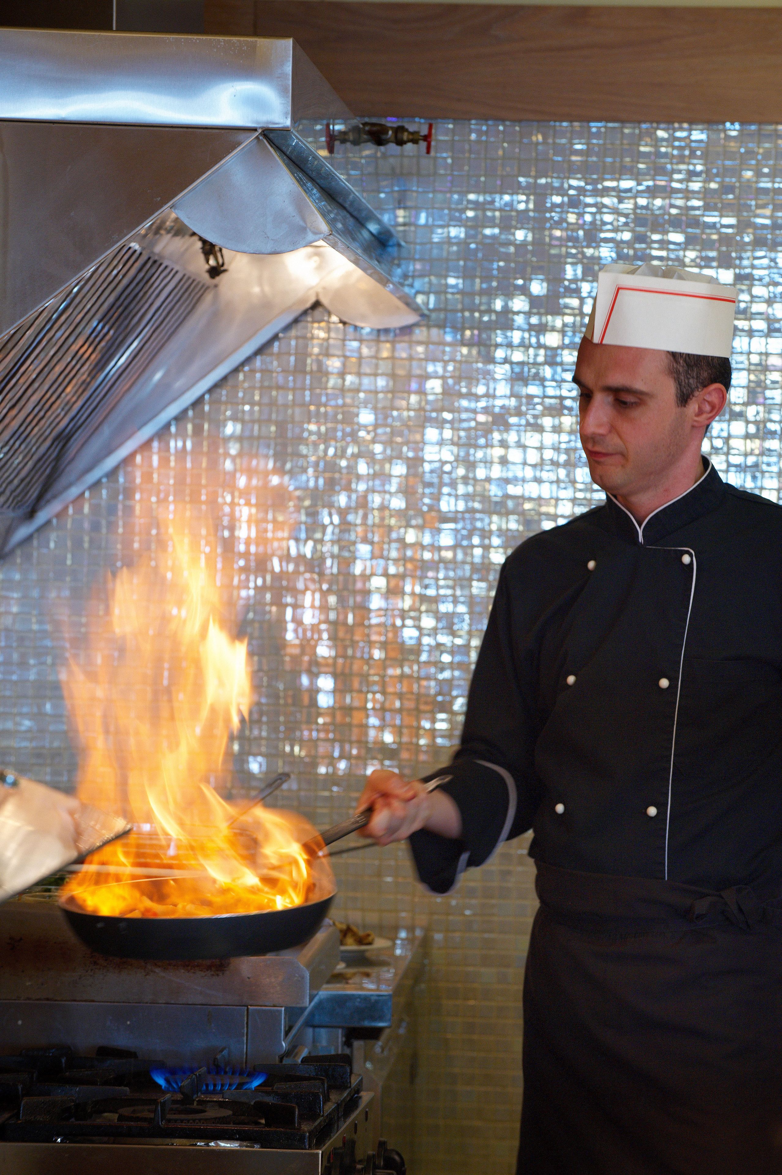 2 restaurants, breakfast, lunch, dinner served; local cuisine