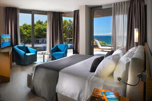 Minibar, in-room safe, desk, blackout drapes - Blue Dolphin Hotel (Polygyros)