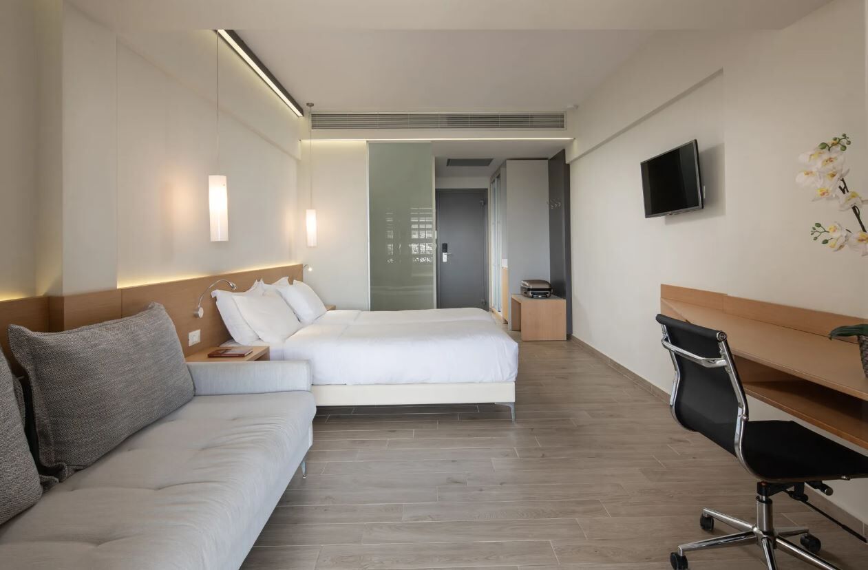 Minibar, in-room safe, desk, blackout curtains