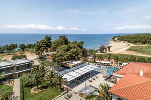 Outdoor pool, pool umbrellas, pool loungers