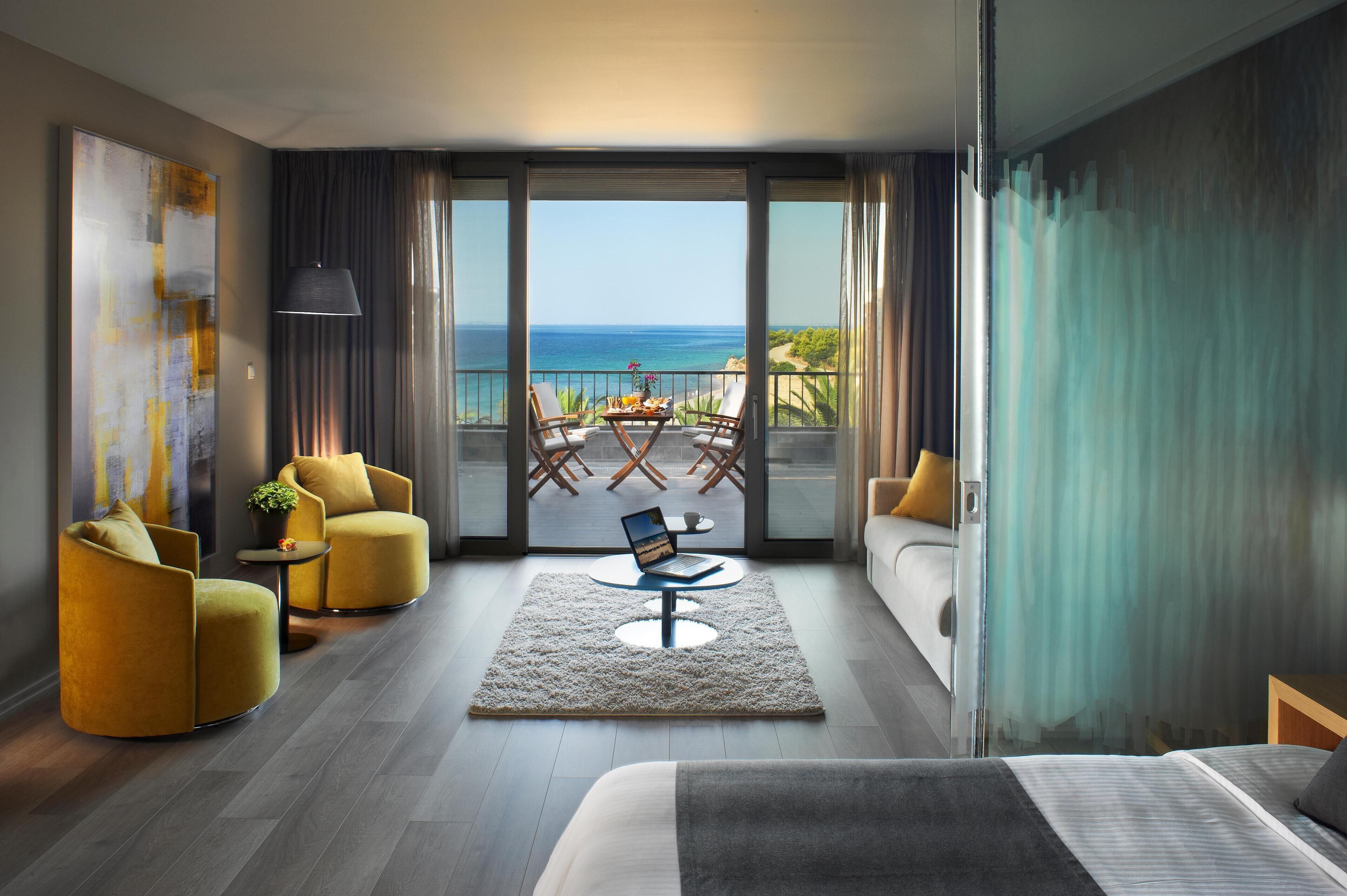 Minibar, in-room safe, desk, blackout curtains