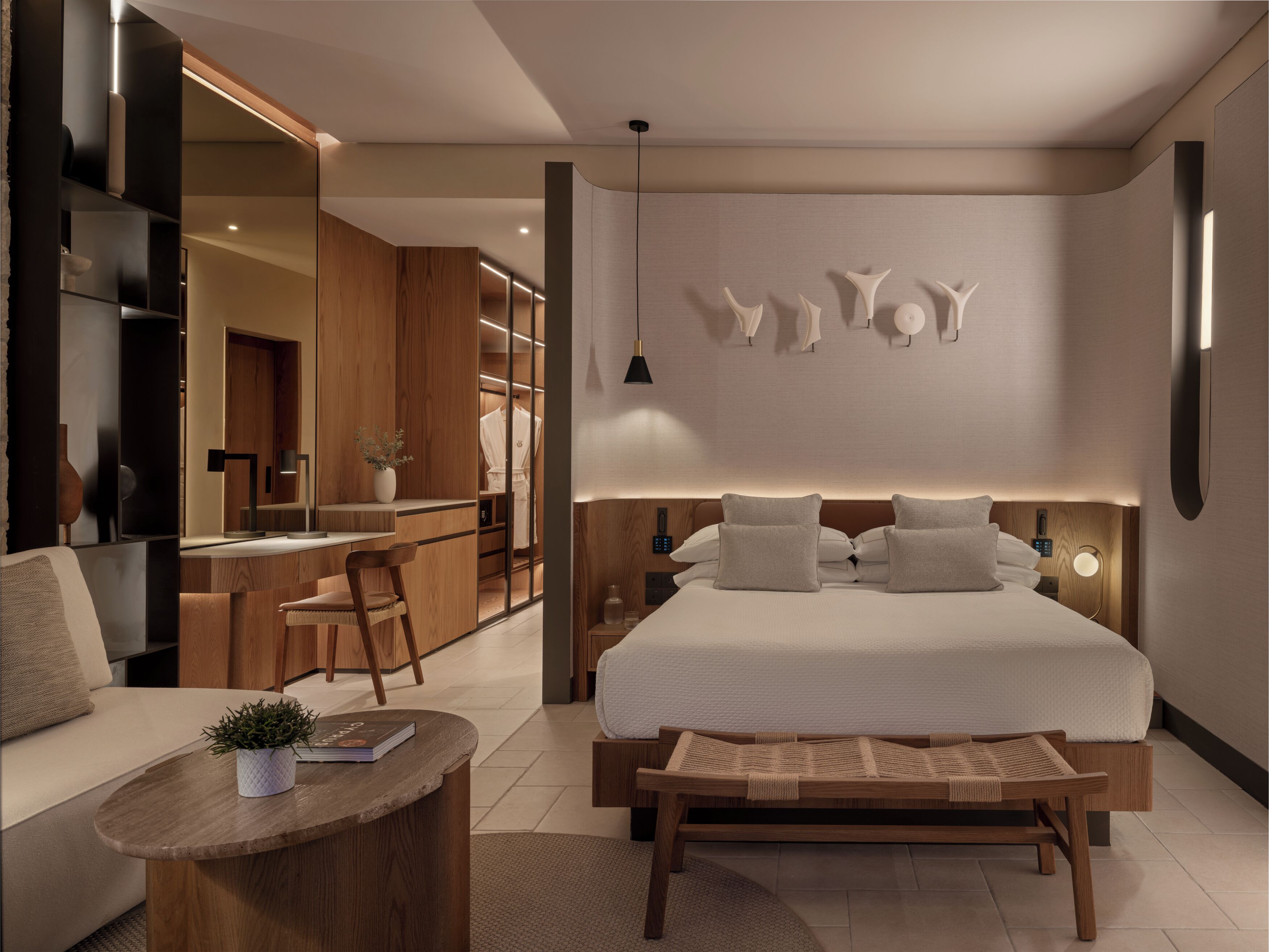 Ropa de cama hipoalergénica, cubrecamas y minibar 