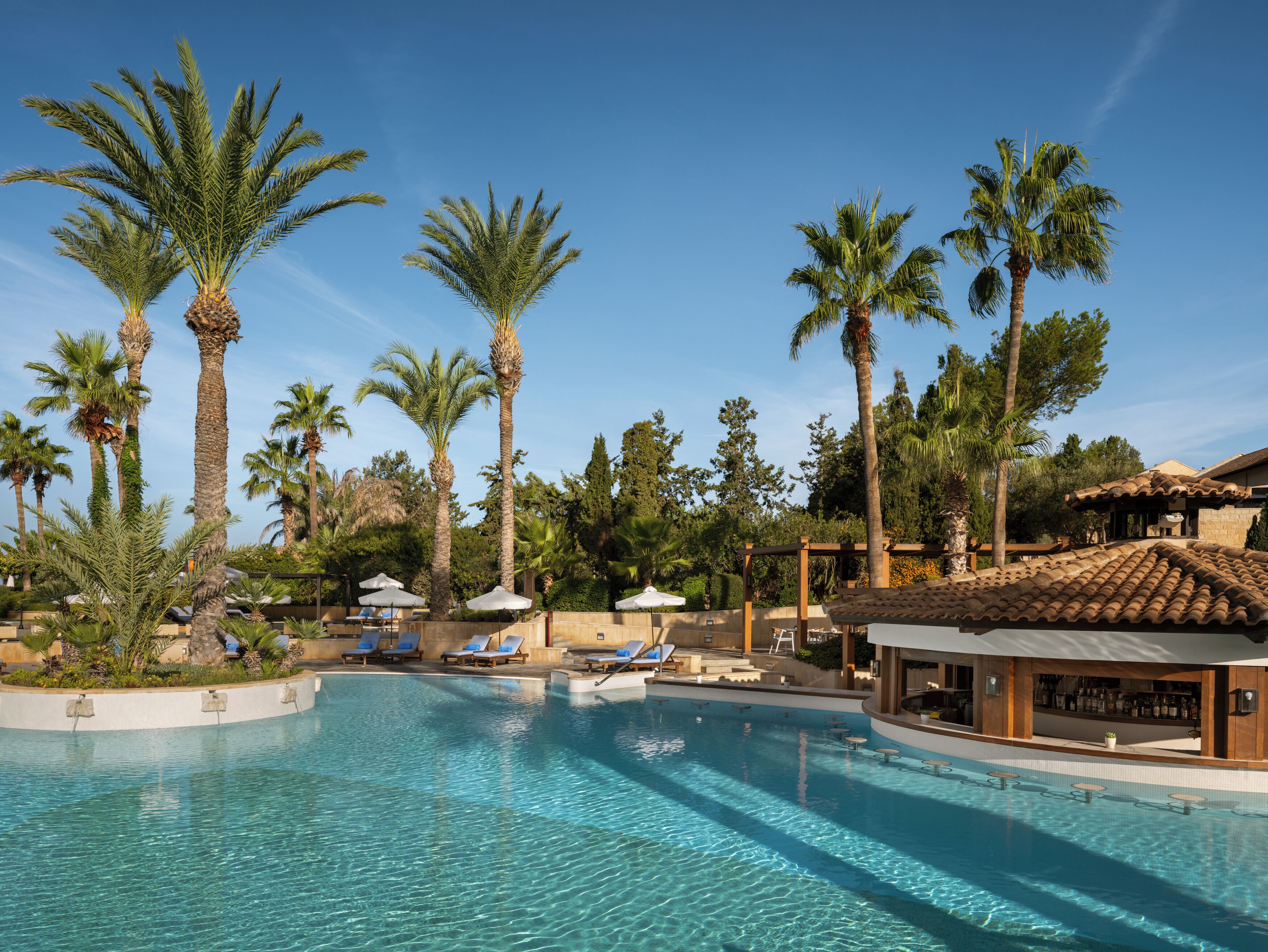 Indoor pool, 2 outdoor pools, sun loungers