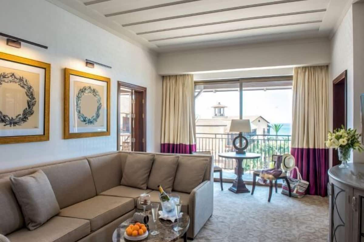 Living area | Smart TV