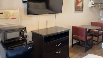 In-room safe, cribs/infant beds, rollaway beds, free WiFi