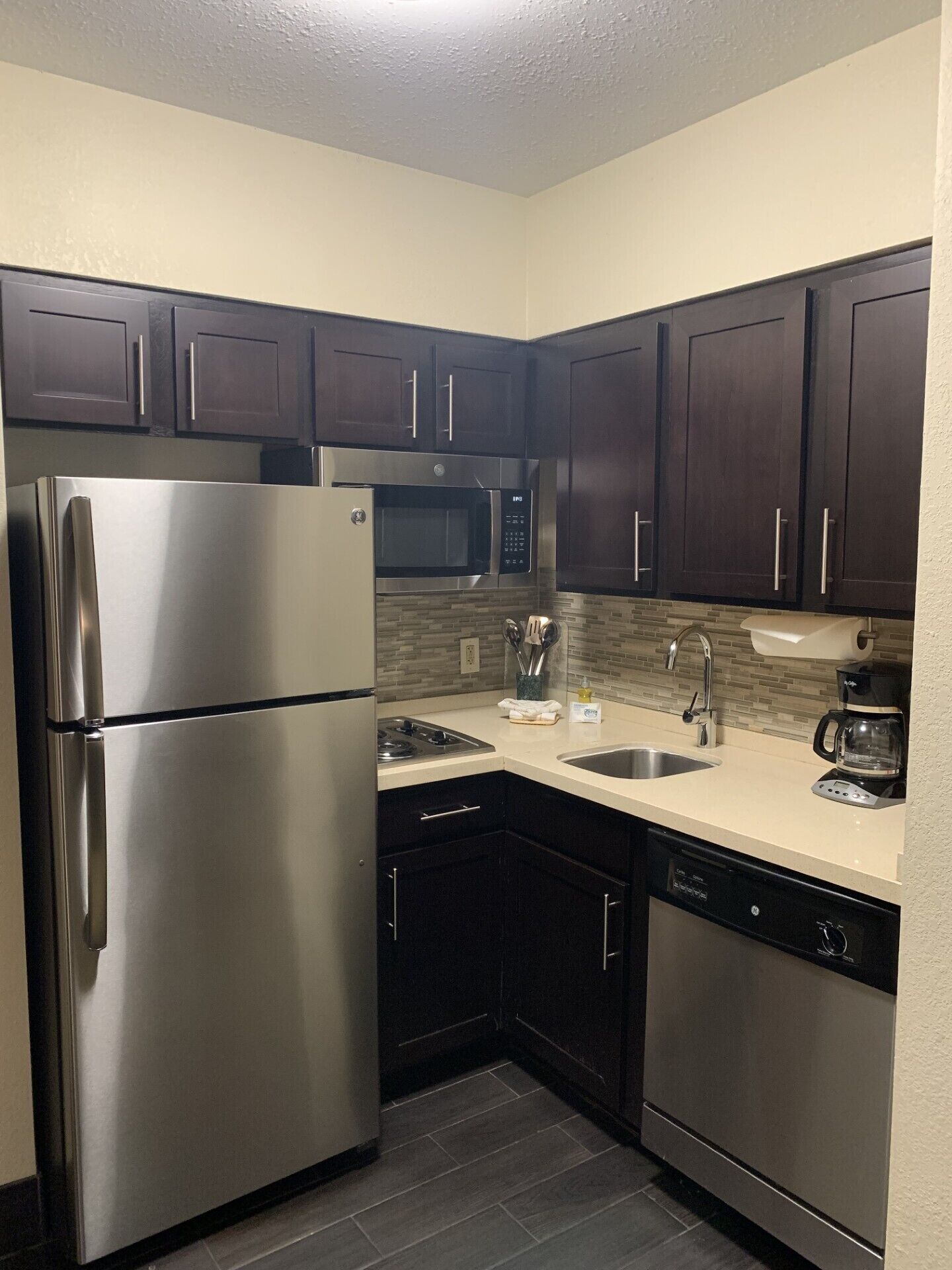 Suite, 2 soverom, kjøkken | Eget kjøkken | Kjøleskap, mikrobølgeovn, kokeplater og oppvaskmaskin