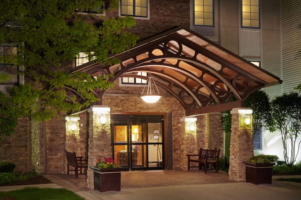 Staybridge Suites Chicago - Glenview by IHG