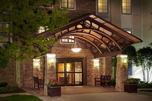 Staybridge Suites Chicago - Glenview by IHG
