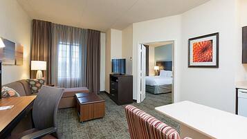 1 bedroom, premium bedding, pillowtop beds, desk