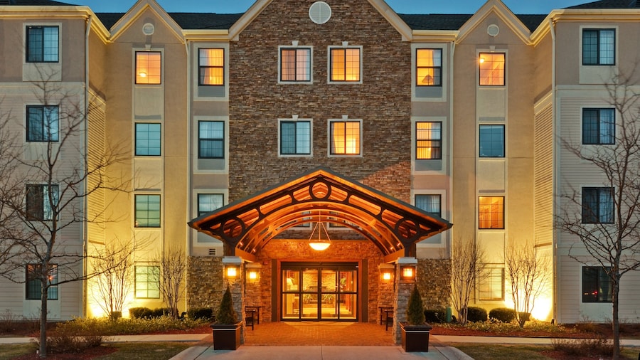 Staybridge Suites Chicago - Glenview by IHG