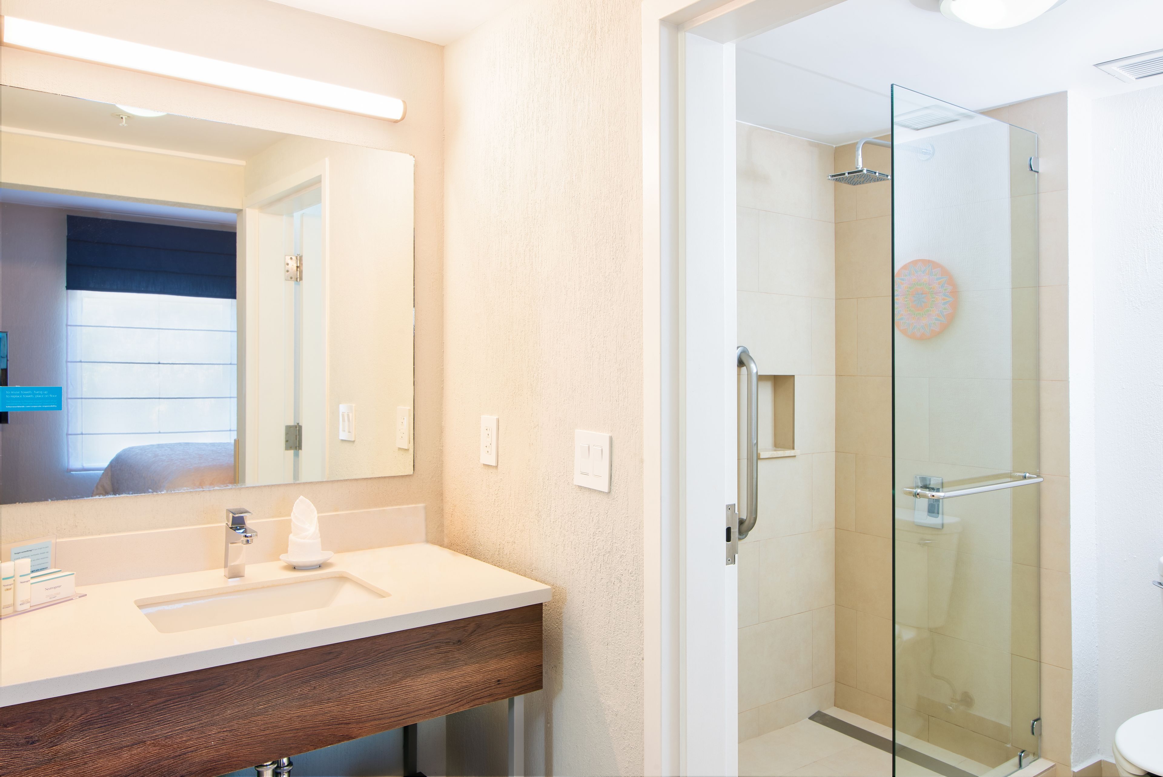 suite | premium bedding, in-room safe, desk, soundproofing