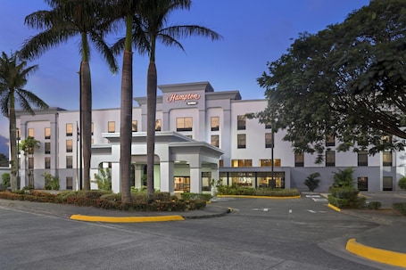 Exterior. Hampton by Hilton San Jose Airport