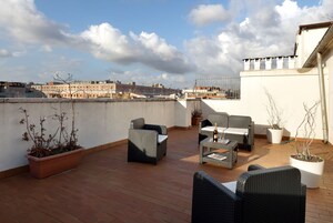 Suite | Exterior