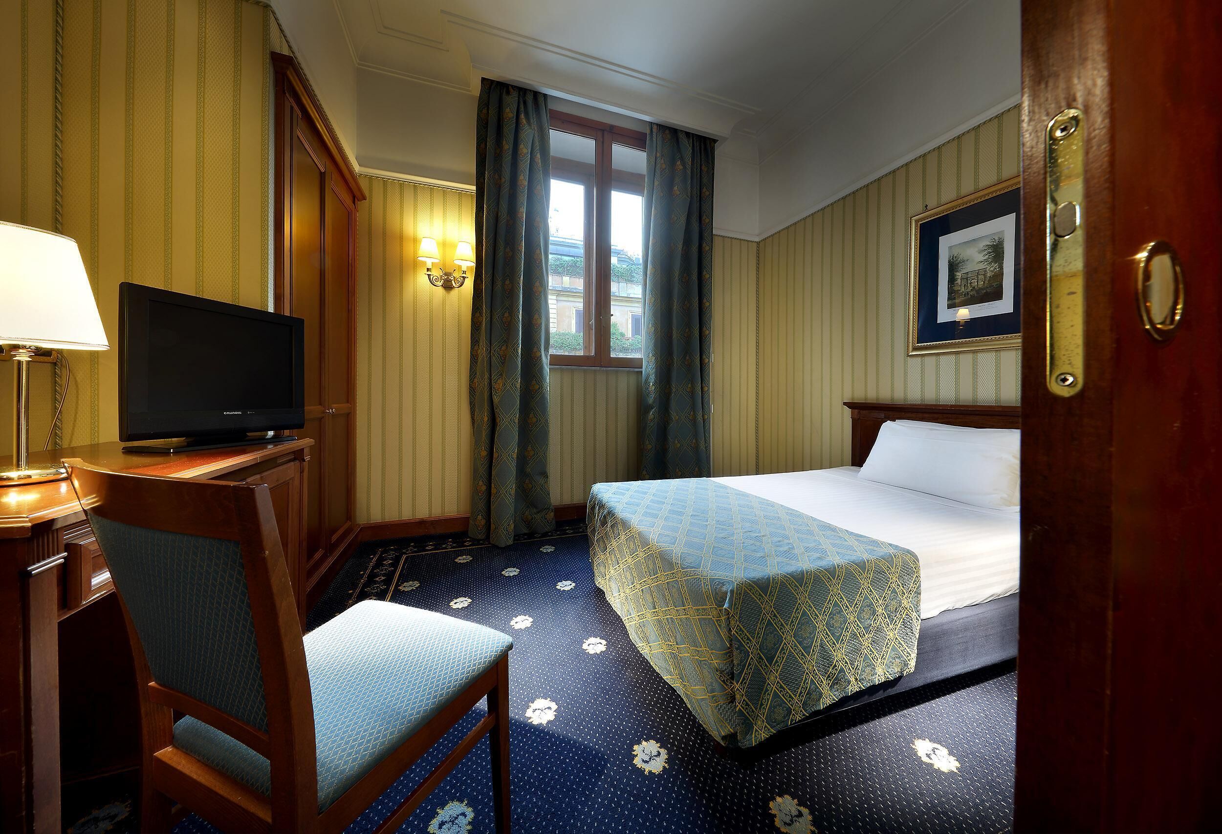 Premium bedding, minibar, in-room safe, blackout drapes