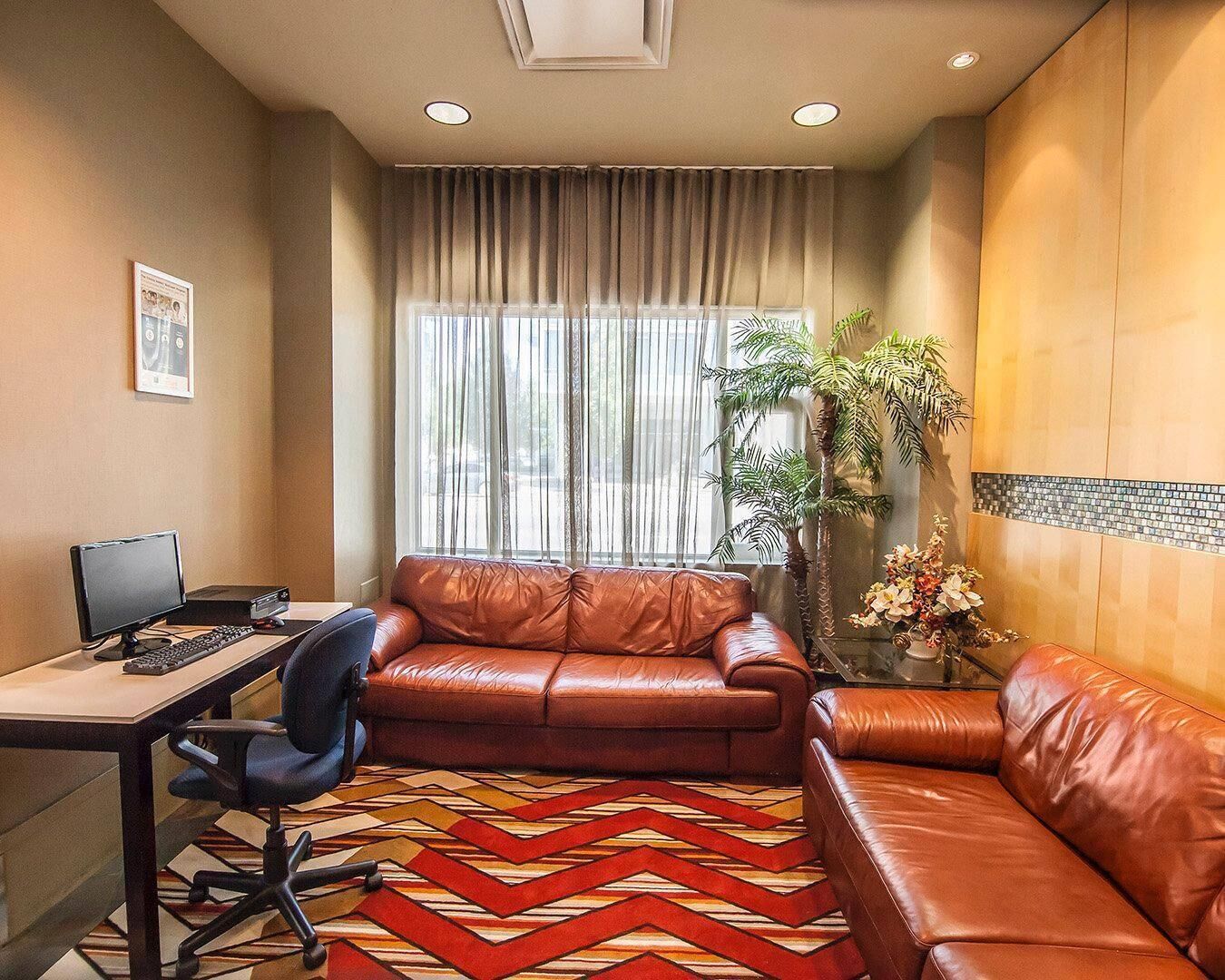 Foto - Comfort Hotel Vancouver Airport