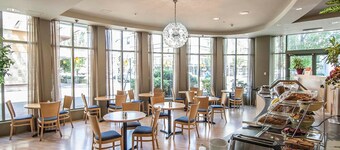 Comfort Hotel Vancouver Airport