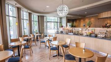 Free daily full breakfast