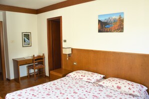 In-room safe, desk, cots/infant beds, free WiFi