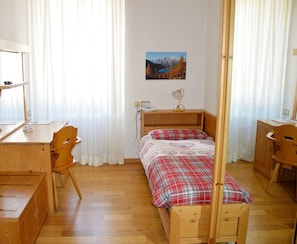 In-room safe, desk, cots/infant beds, free WiFi
