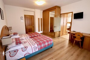 In-room safe, desk, cots/infant beds, free WiFi