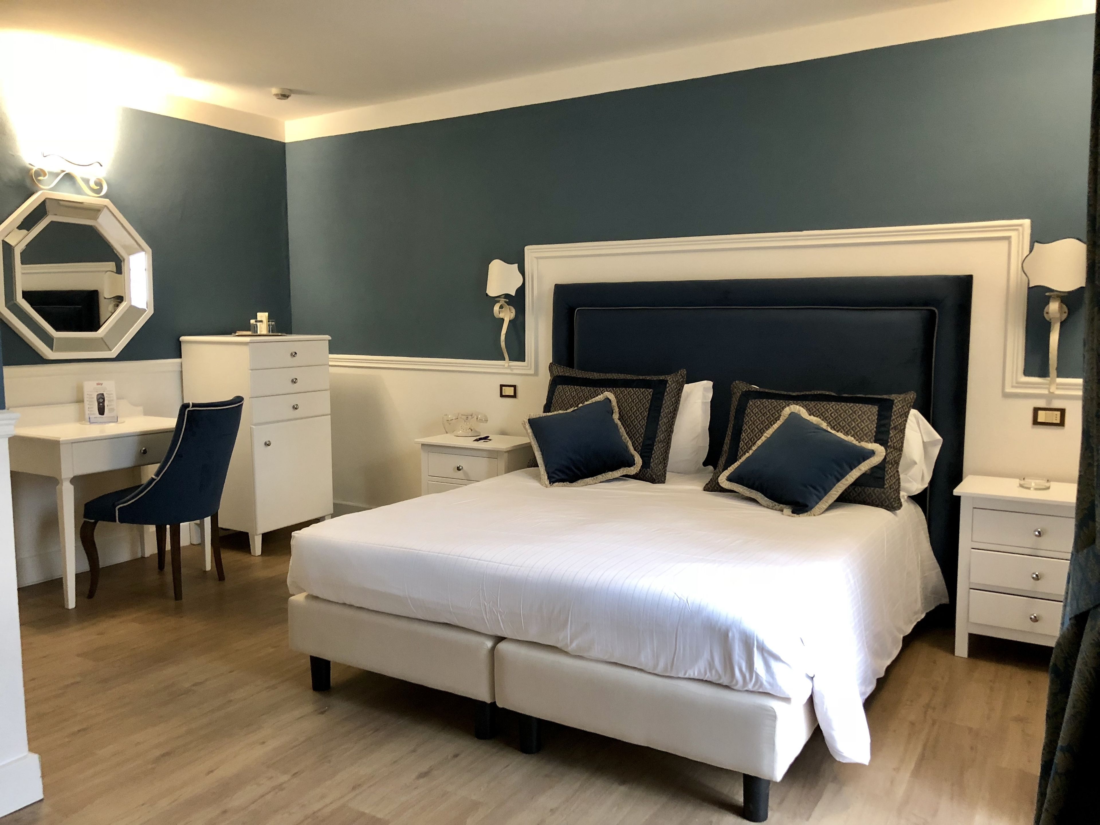 junior suite | minibar, in-room safe, desk, laptop workspace