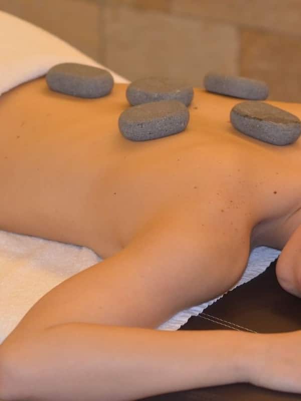 Hot tub, Turkish bath/hammam, body treatments, hot stone massages