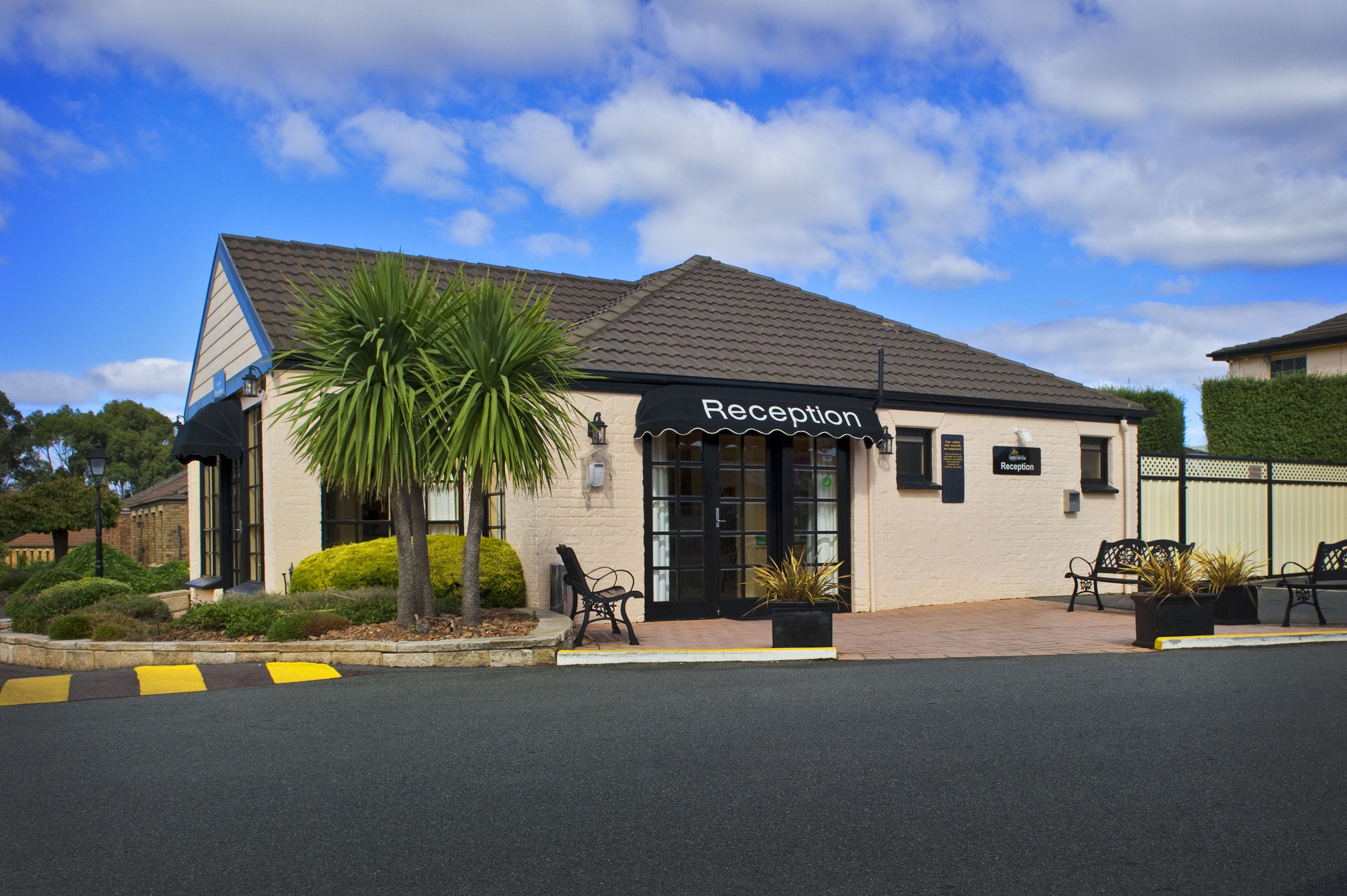 Country Club Villas — image 30