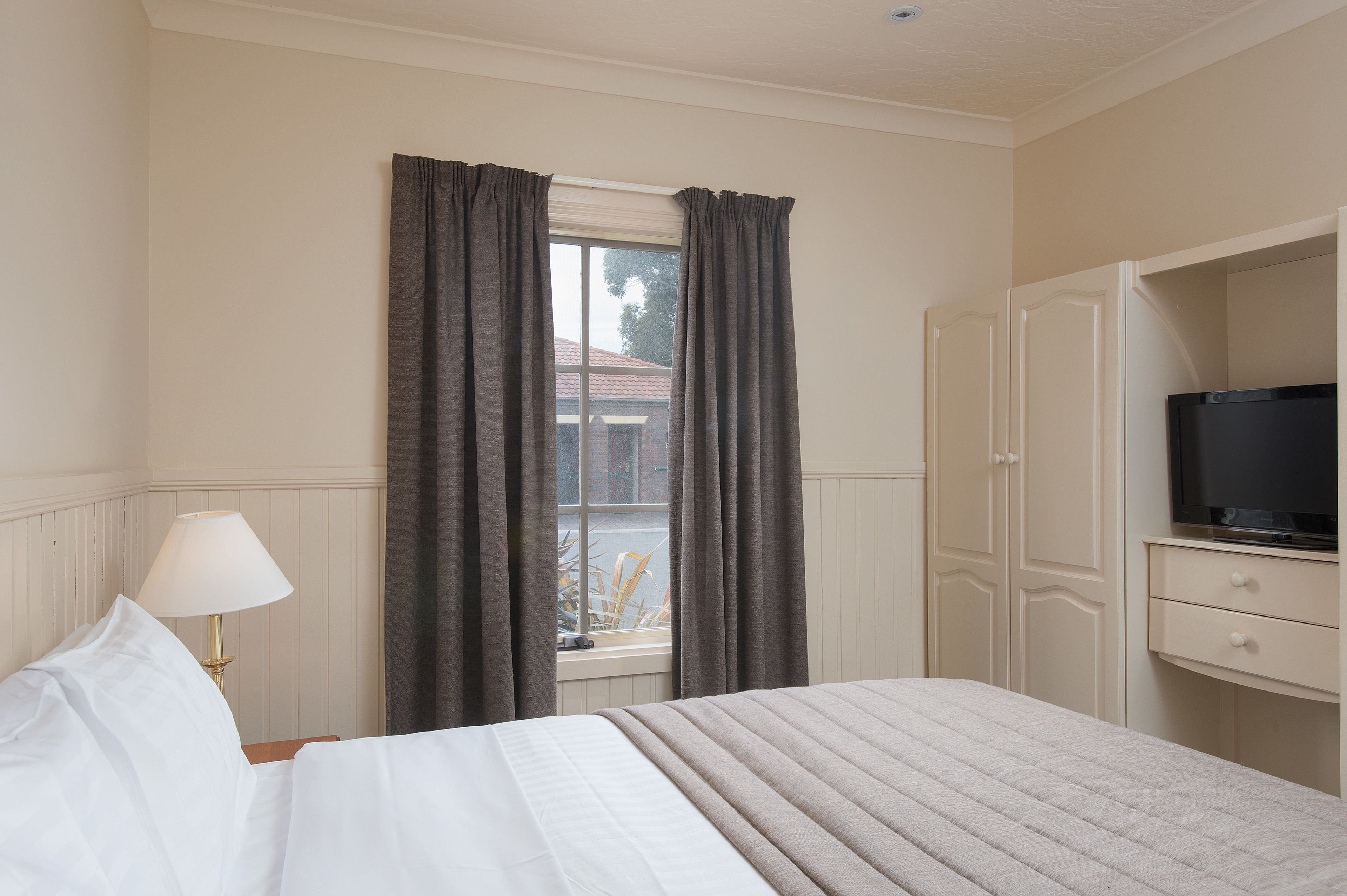 Country Club Villas — image 4