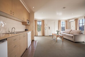 Villa, 1 chambre | Coffre-fort, bureau, espace de travail pour ordinateurs portables