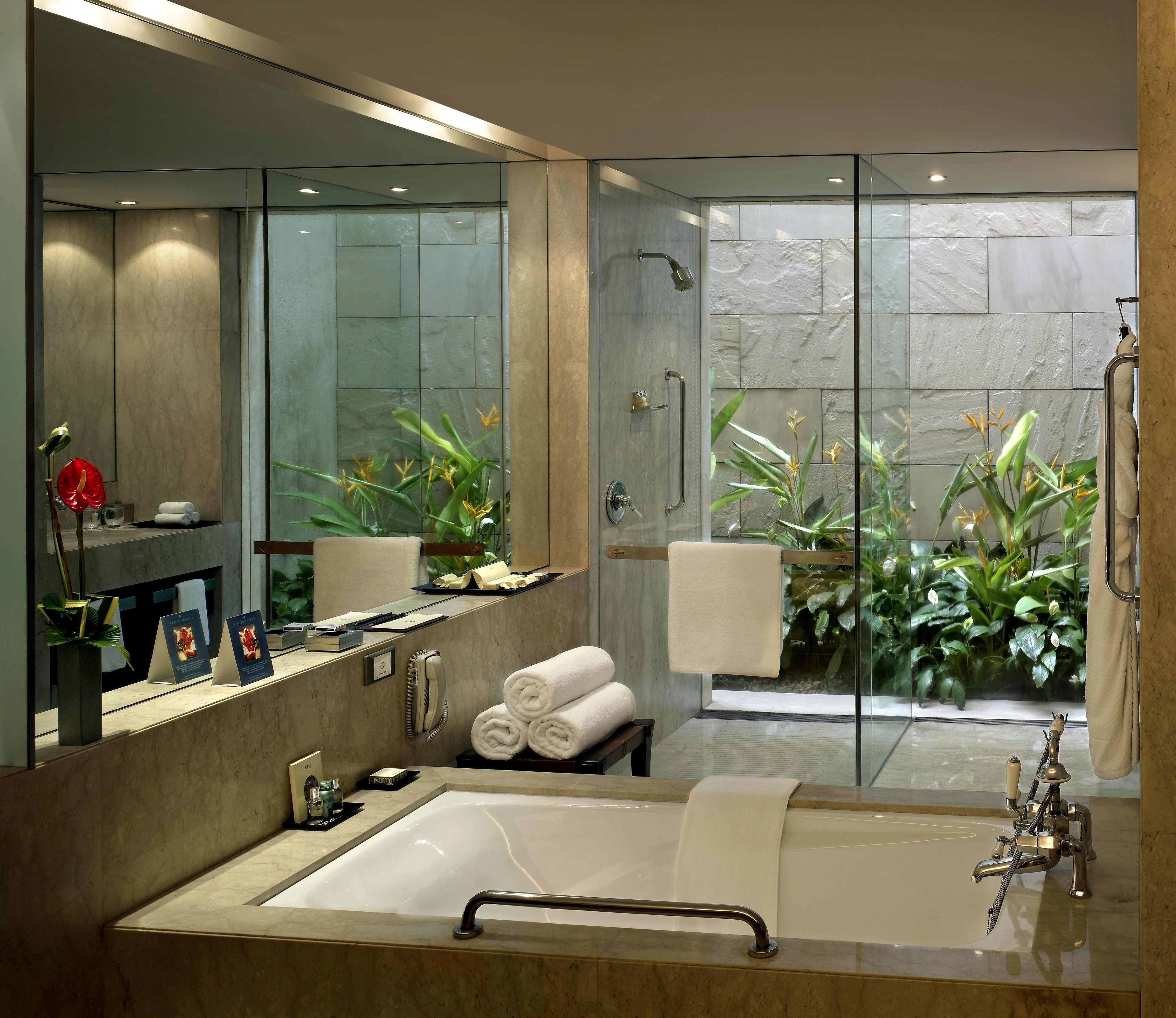 1 bedroom, premium bedding, minibar, in-room safe