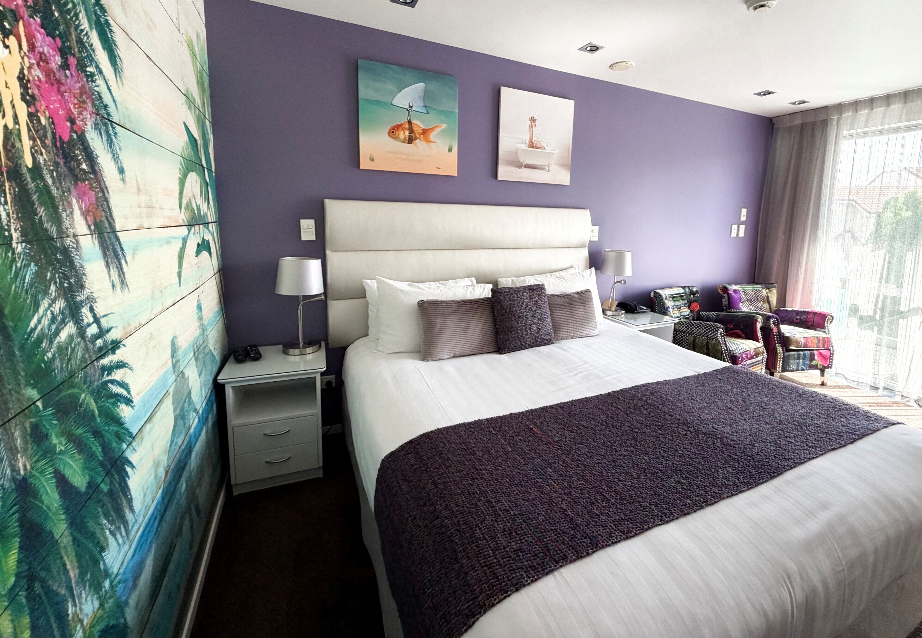 Estudio ejecutivo, bañera de hidromasaje, junto a la piscina | Ropa de cama de alta calidad, colchones con acolchado adicional, minibar