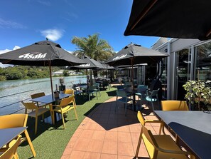 Breakfast, lunch, dinner and brunch served  - Tides Hotel (Nelson)