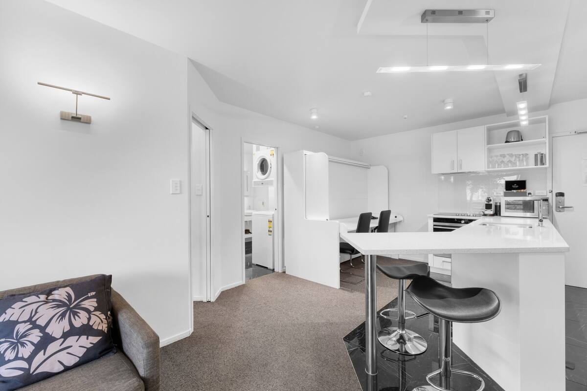 riverfront executive suite | private kitchen