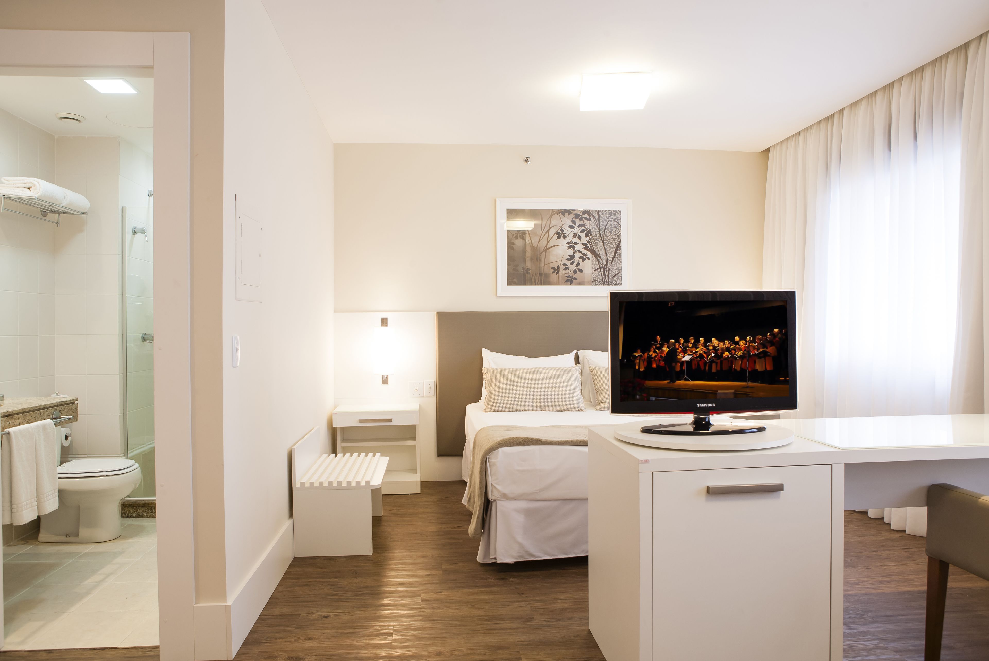 luxury couple | 1 bedroom, minibar, in-room safe, desk