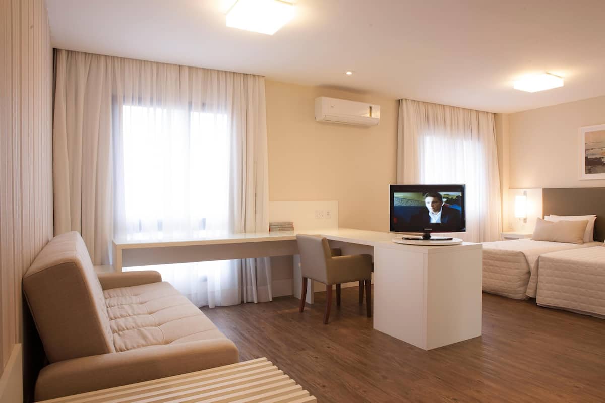 1 bedroom, minibar, in-room safe, desk