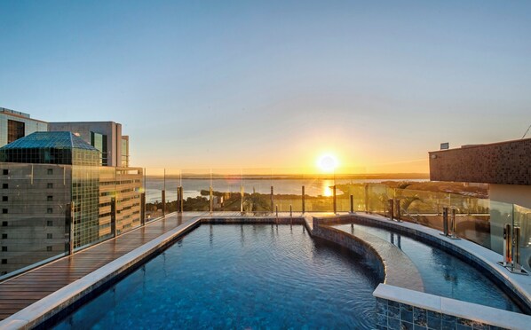 Outdoor pool, pool loungers