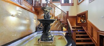 Abbey Court, Hyde Park Hotels