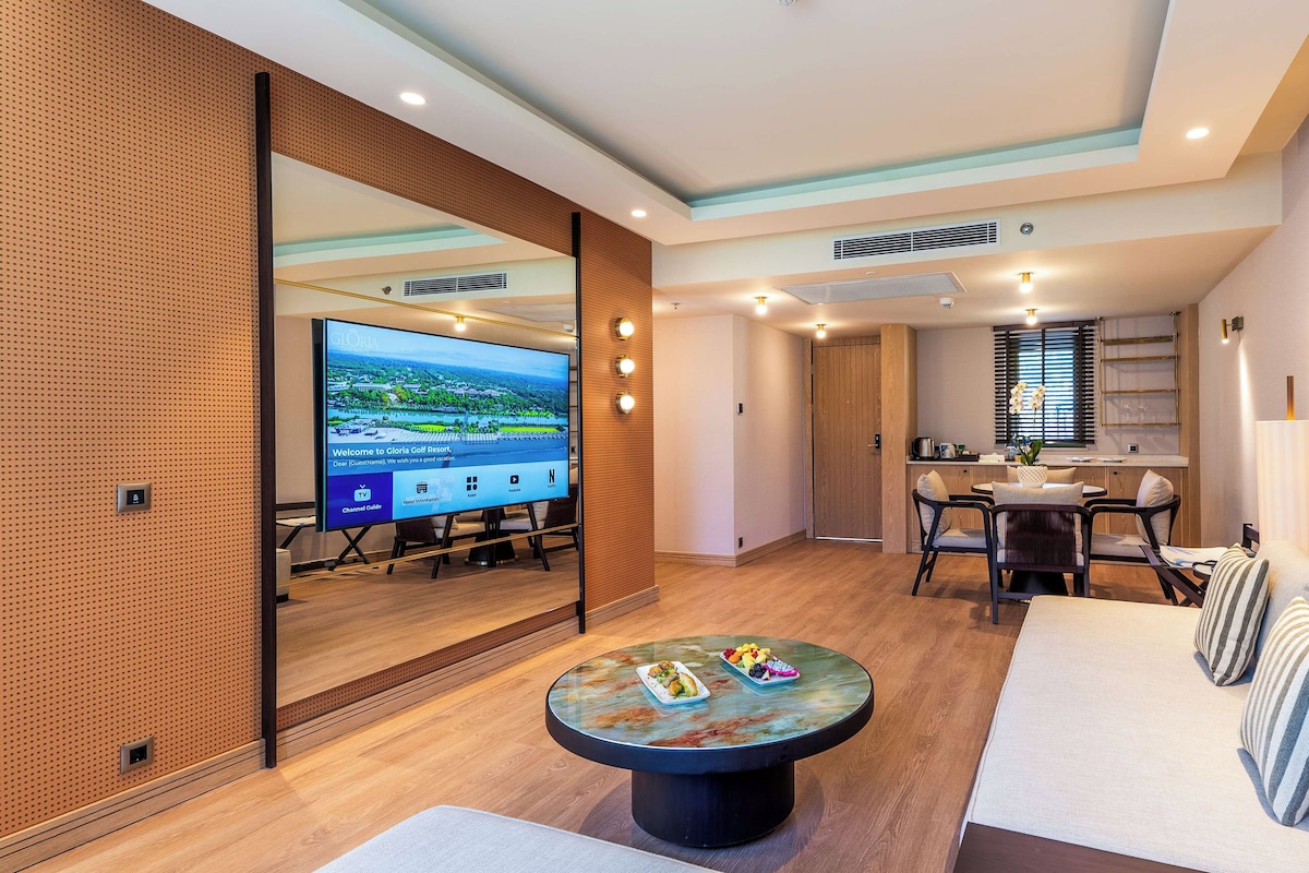 Villa, 2 Bedrooms, 2 Bathrooms, Garden Area | Minibar, in-room safe, desk, soundproofing