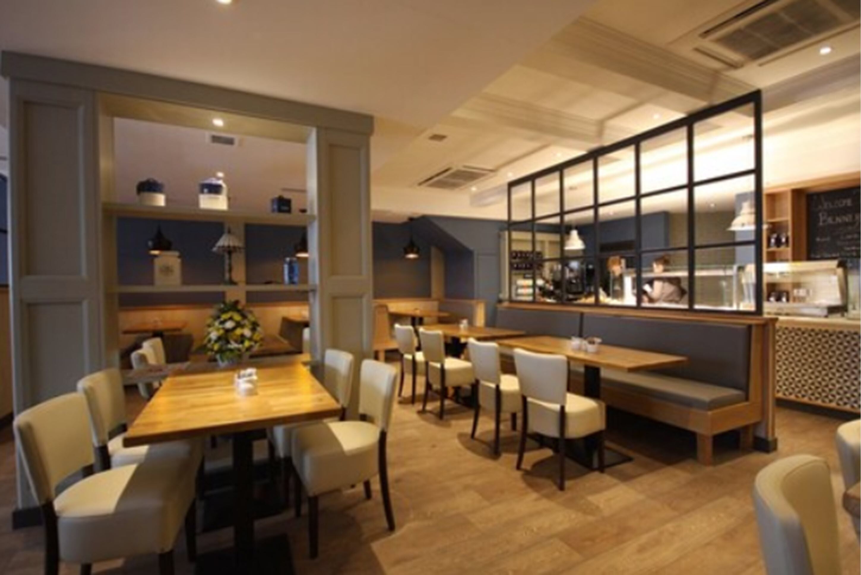 daily full breakfast (eur 12.95 per person)