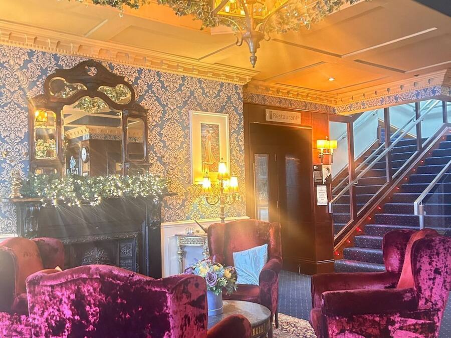 Khu tiếp khách ở sảnh