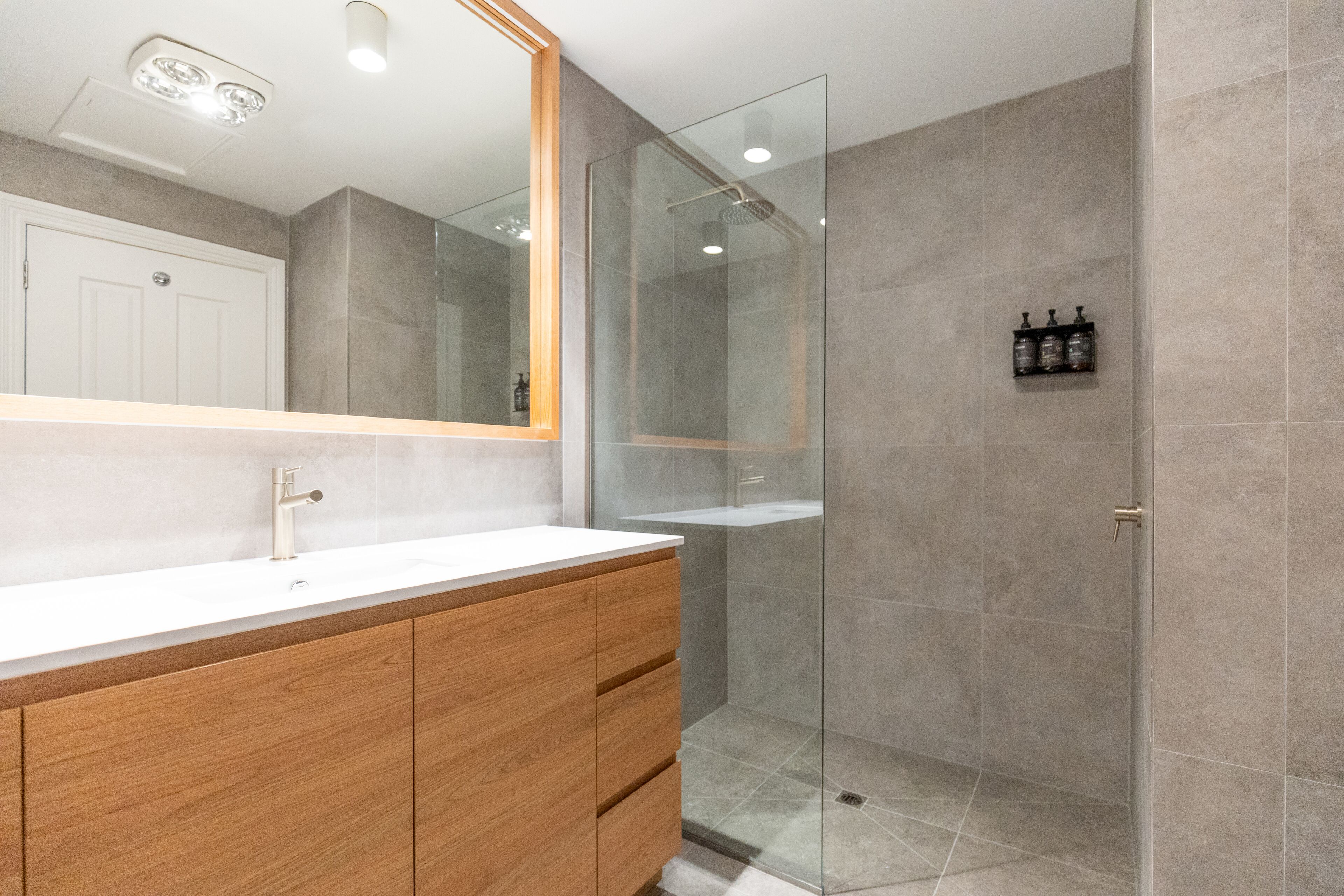 premium harbour view room | bathroom | designer toiletries, hair dryer, bathrobes, towels