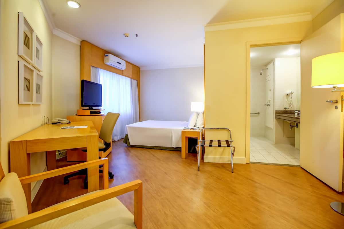 1 habitación, minibar, caja de seguridad en la habitación y escritorio