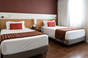 Deluxe Twin Room | 1 bedroom, minibar, in-room safe, blackout drapes